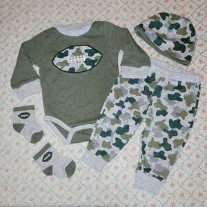 Baby Essentials Size 6 Months Green Football Camo Outfit
